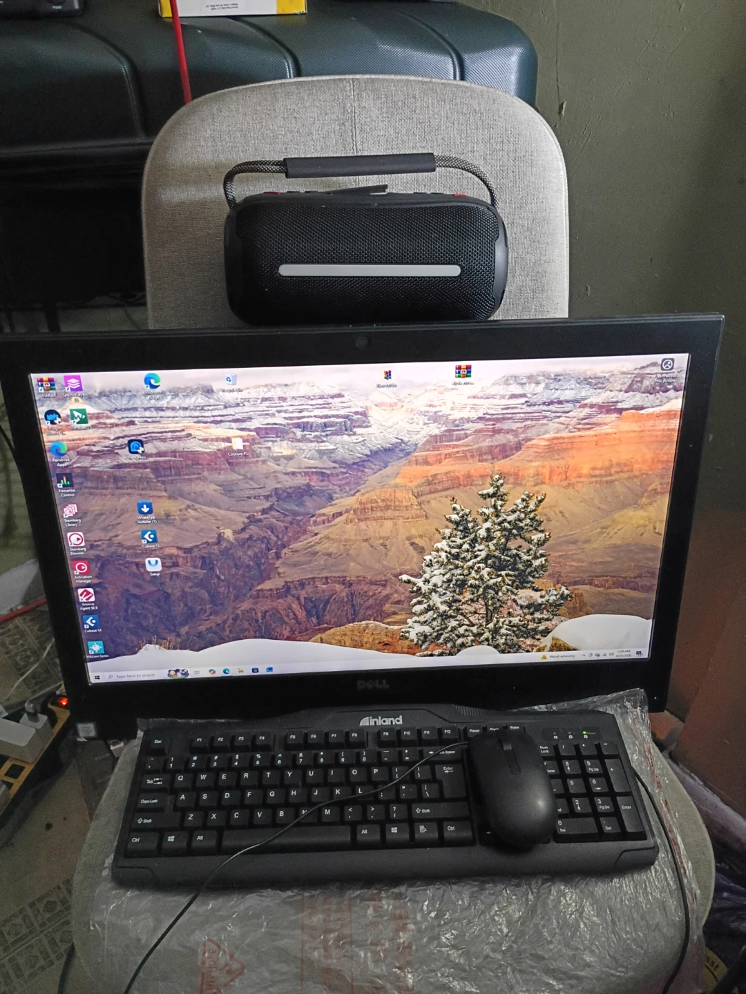 Dell All-in-One OptiPlex 7740 AIO Séries Desktop Computer