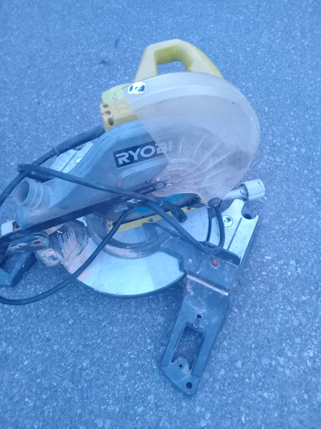 Ryobi saw missing bag
