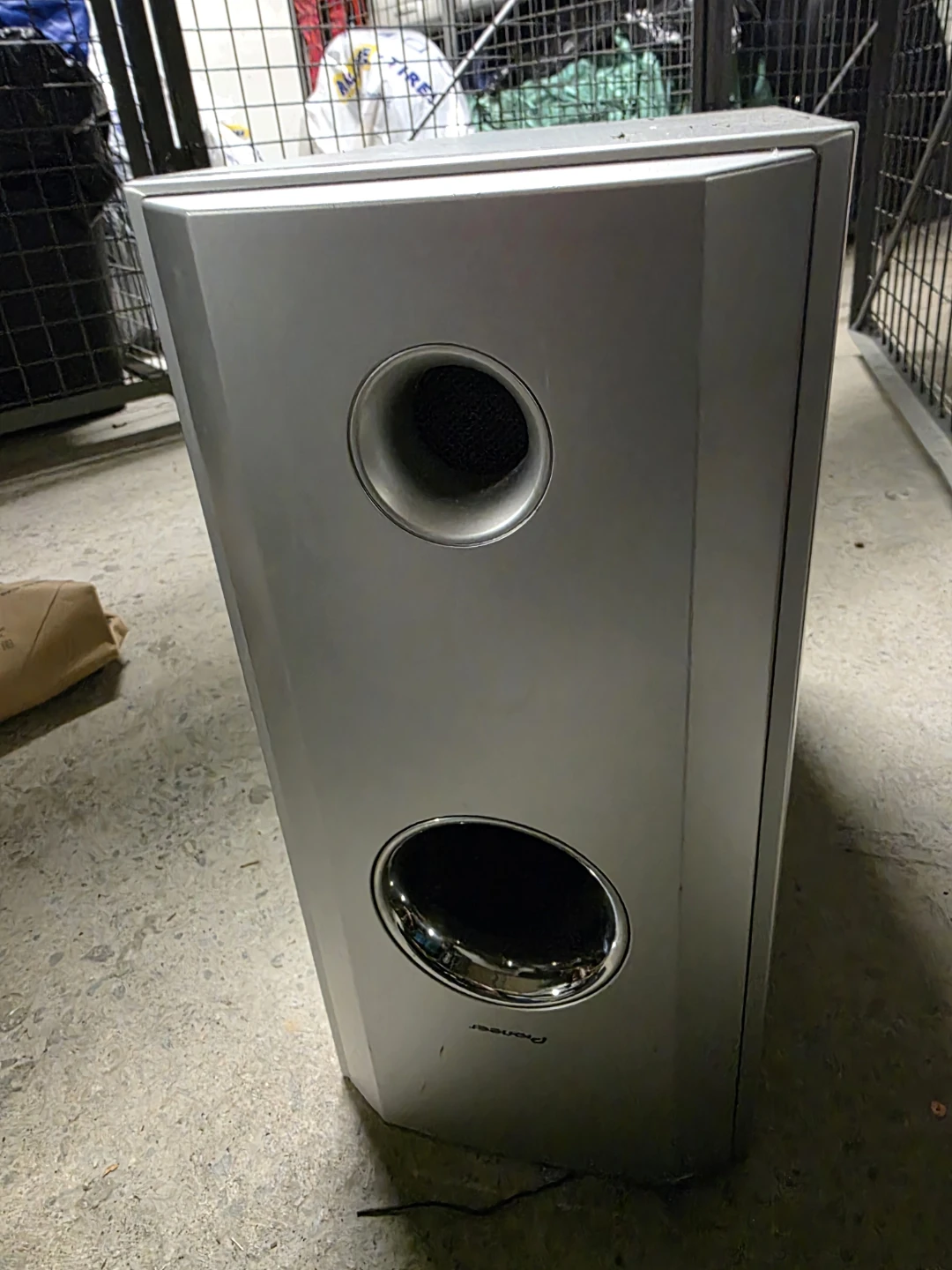 Assorted Home Audio Speakers Bundle - photo 5