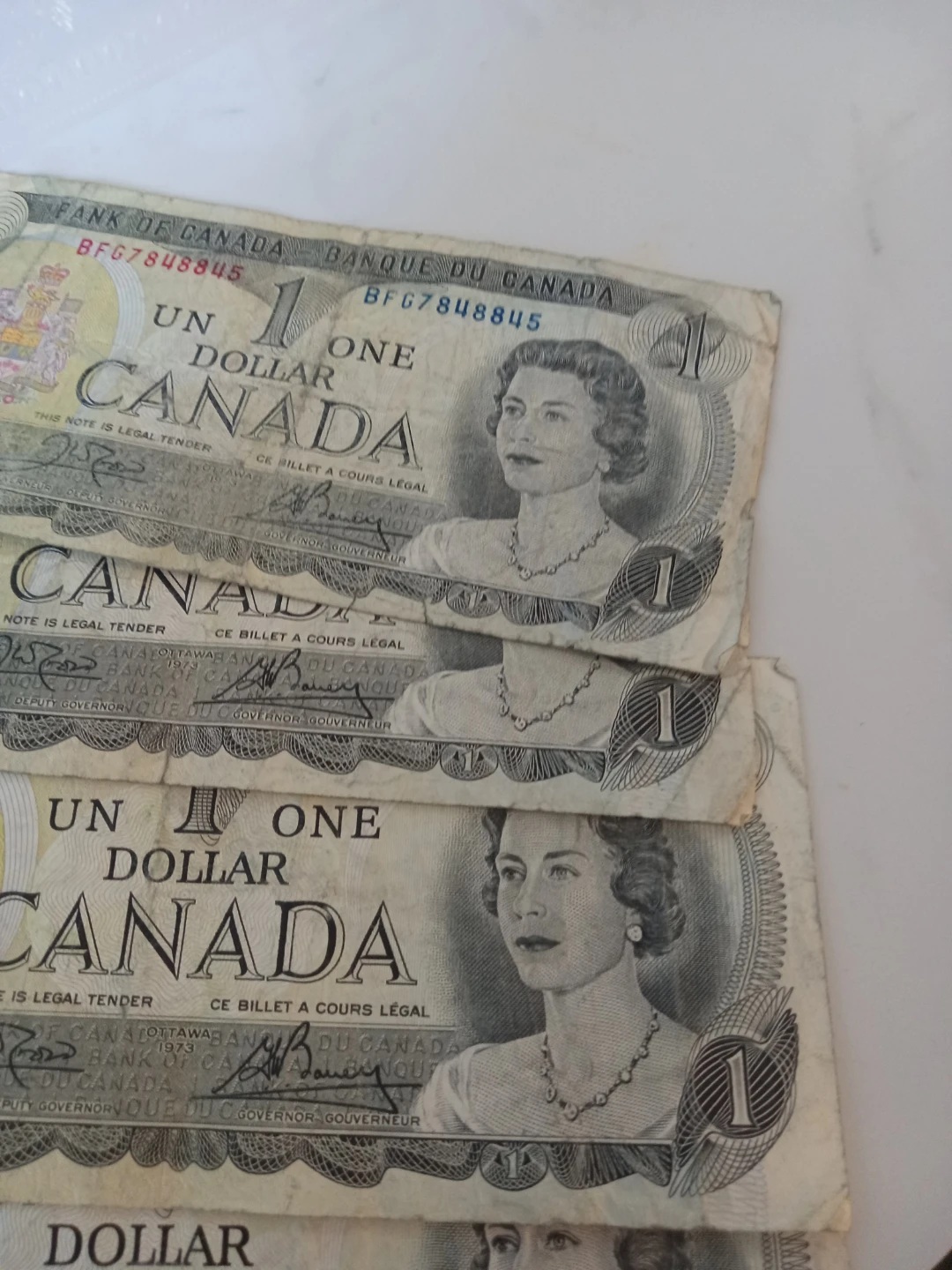 Set of 1973 Canadian One Dollar Bills - photo 4