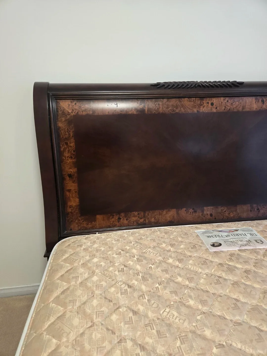 Queen size bed frame with Simmons mattress - photo 4