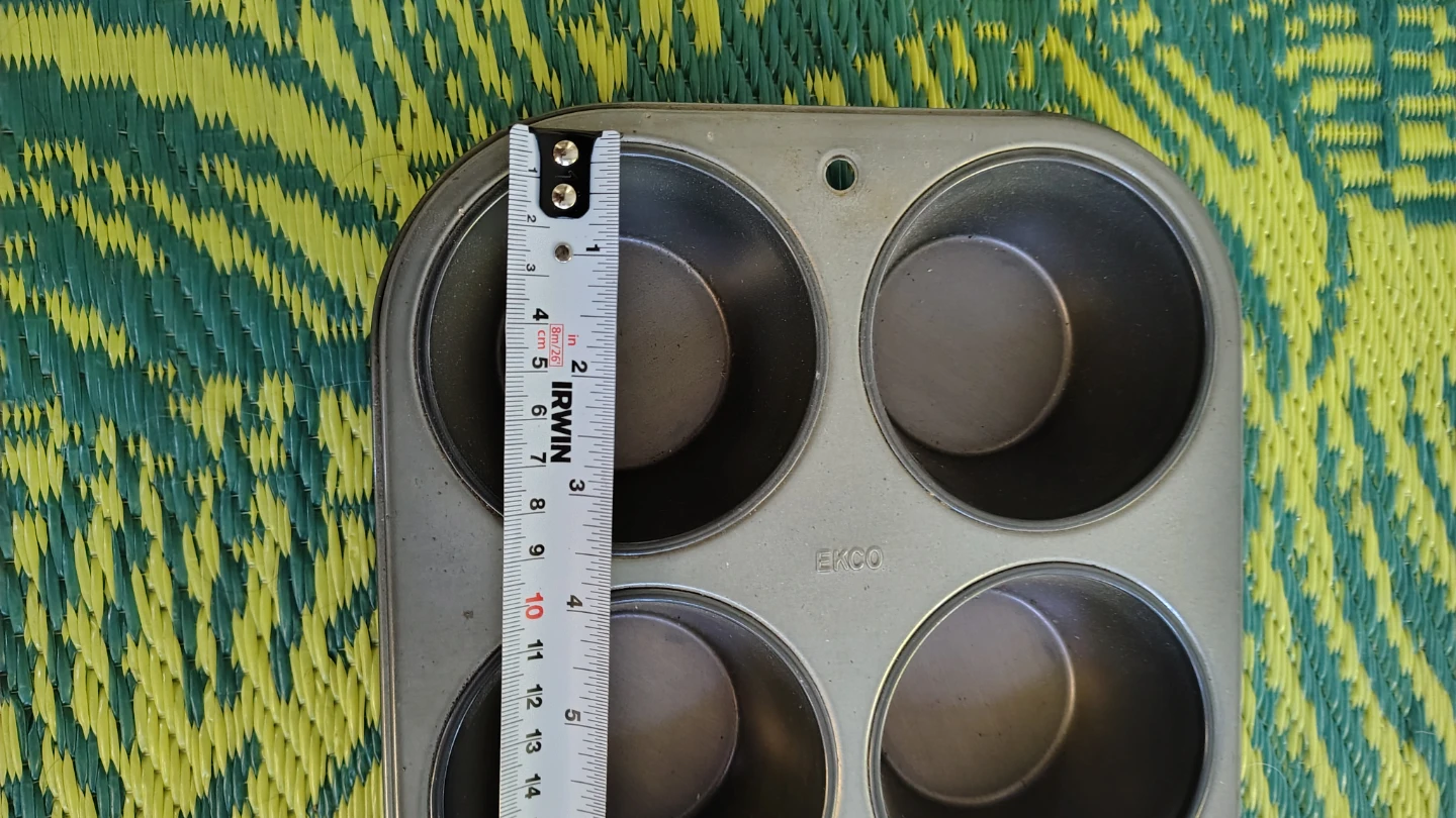 🏈 muffin tin - photo 2