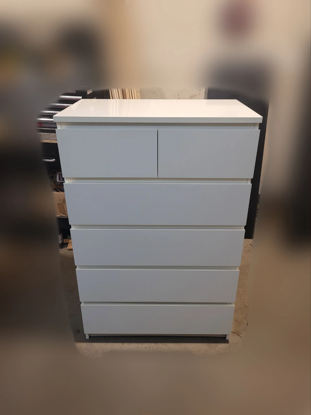 Delivery - ikea Malm Dresser
