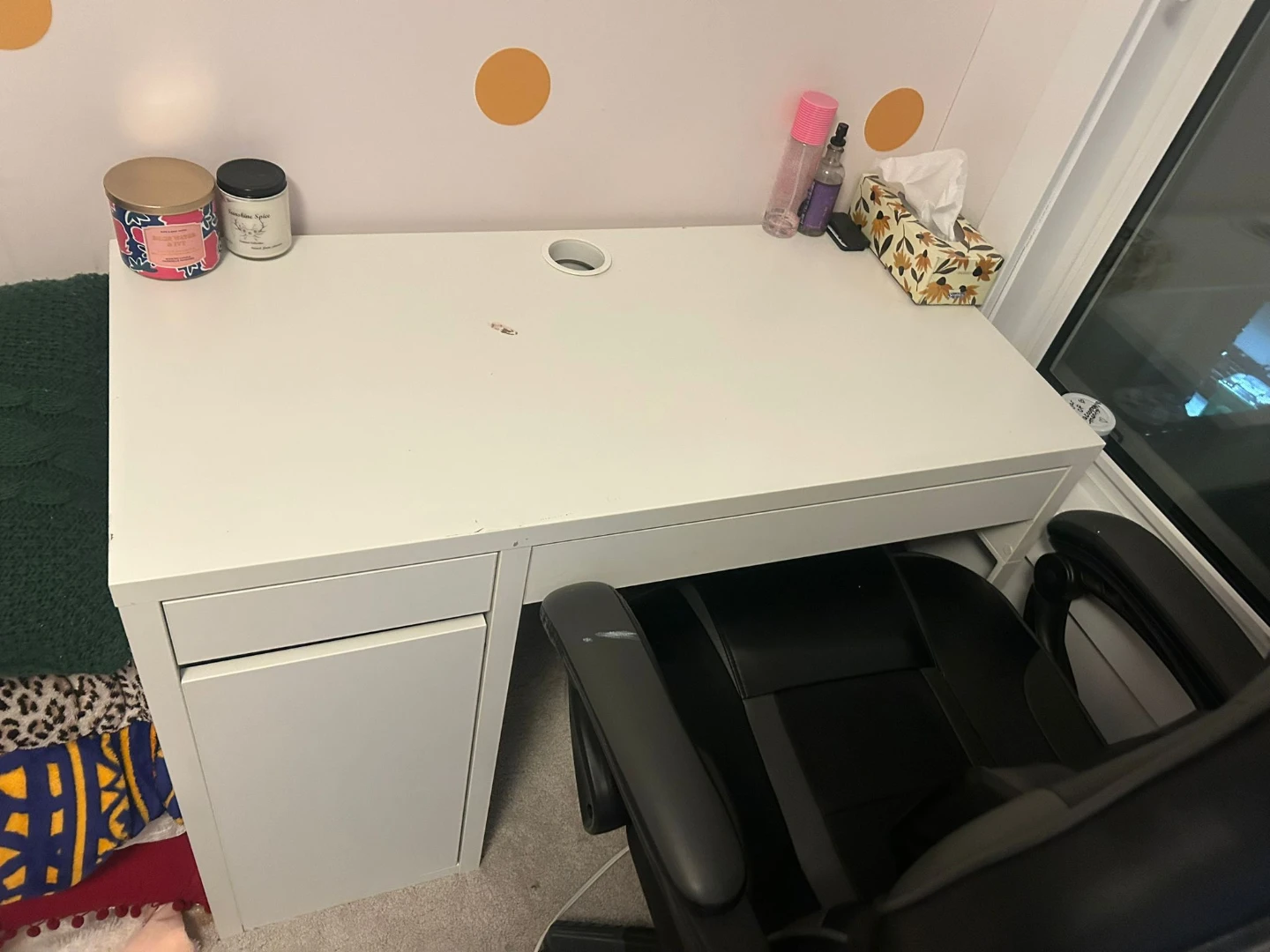 White IKEA MICKE Desk - photo 2