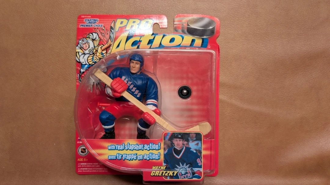 Starting Lineup Pro Action Wayne Gretzky Figure