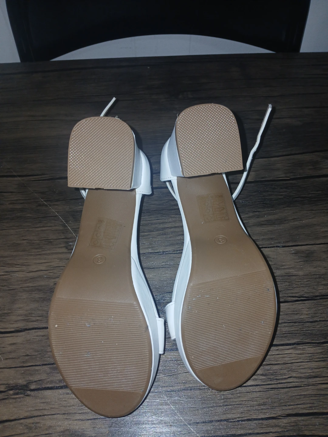 Laurmosa White Block Heel Sandals - photo 2