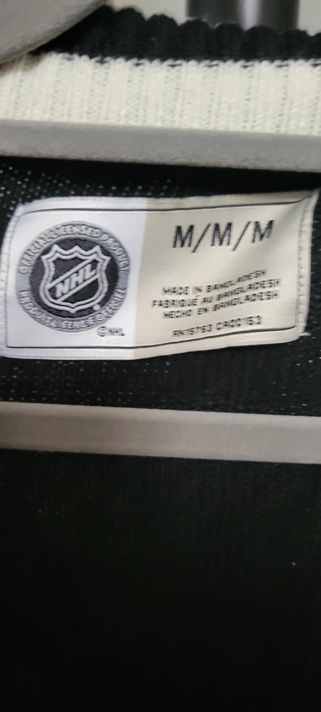 Montreal Canadiens NHL Sweater - Size M - photo 3