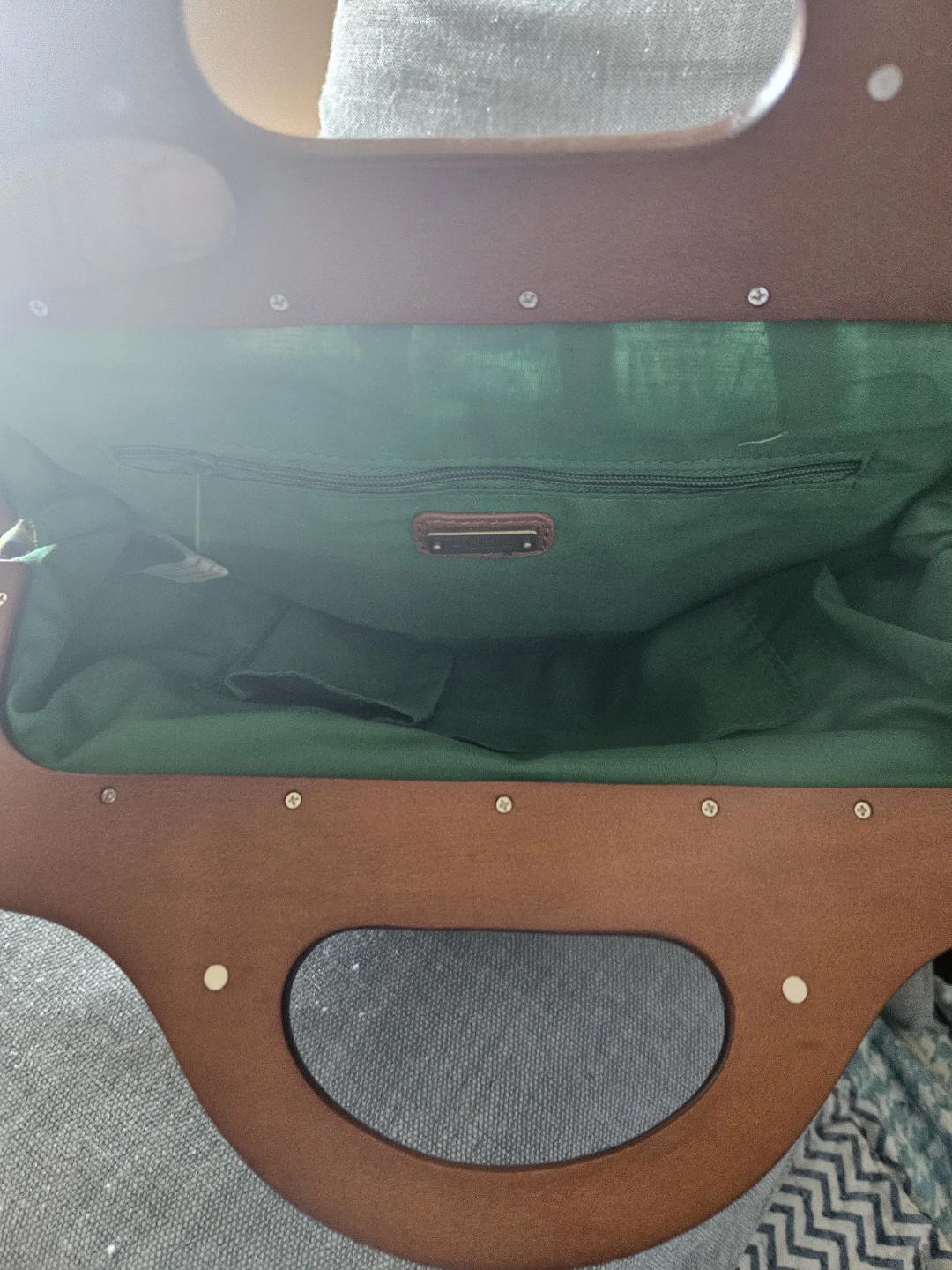 New Aldo Peacock Purse with wood magnetic handles.