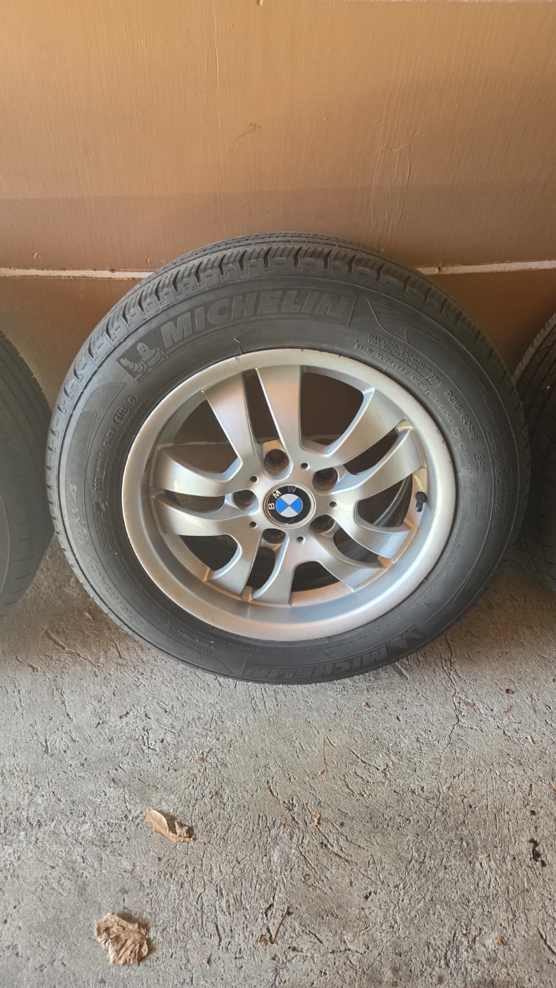 Set of 4 BMW Wheels with Michelin Primacy MXV4 Tires - photo 3