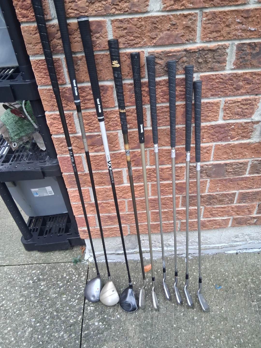 Golf clubs right hand