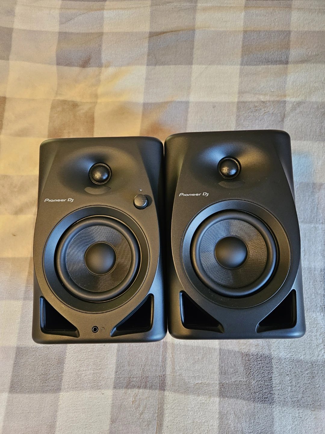 Pioneer Dj-4 inch Desktop Active Monitor Speaker - Black