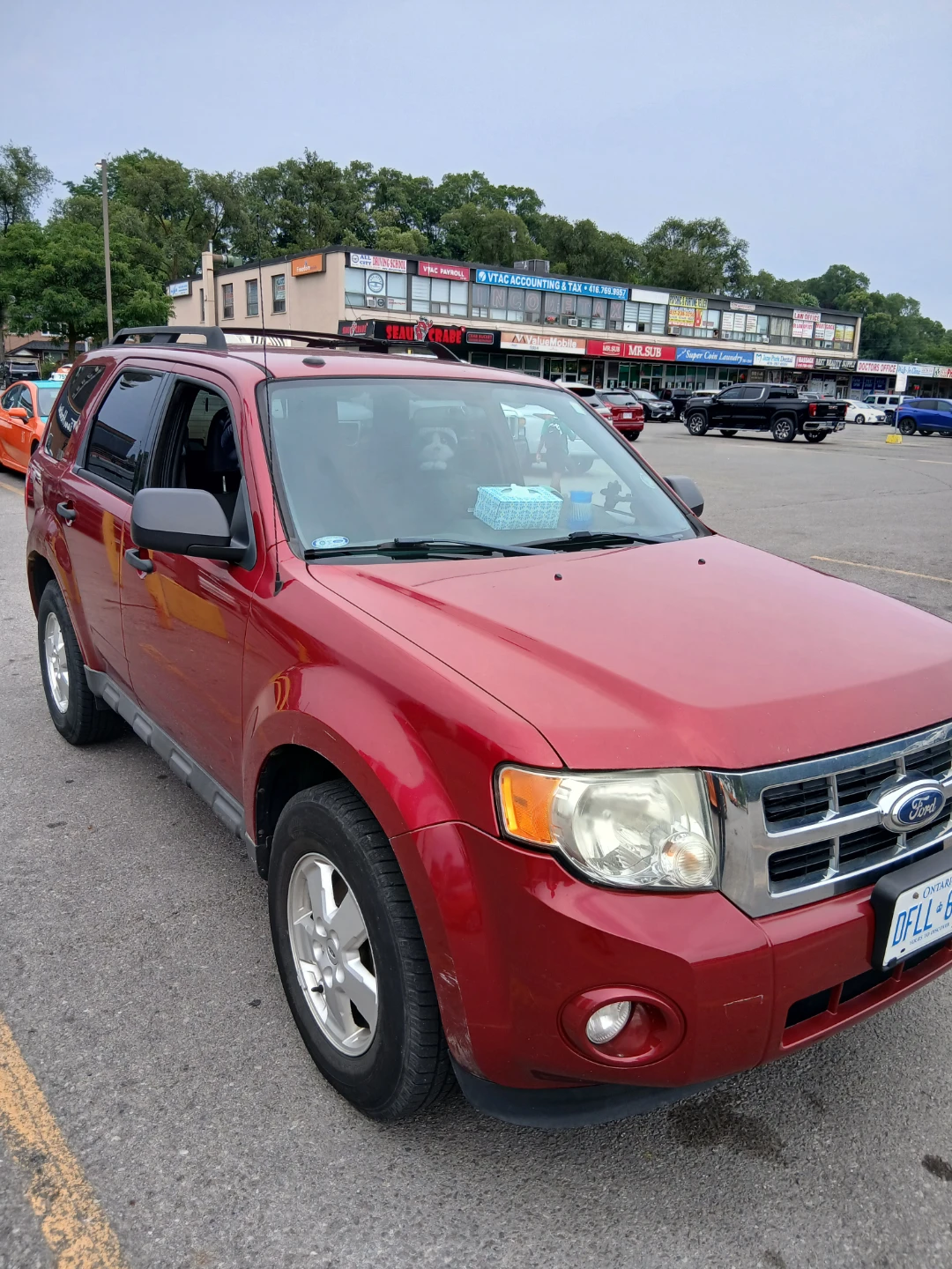 Red Ford Escape SUV 2012 - photo 5
