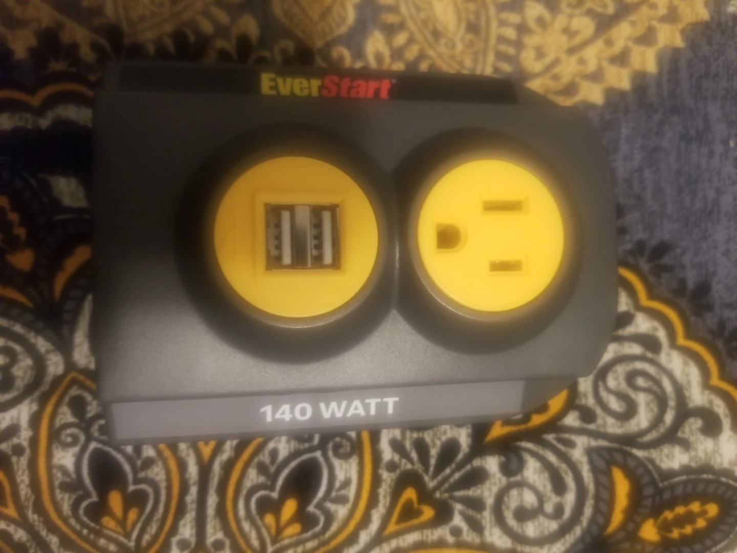 EverStart 140 Watt Power Inverter