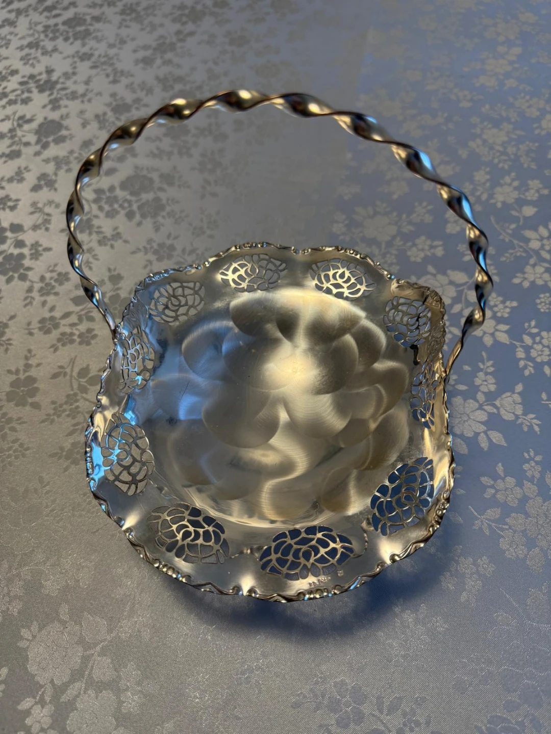 Vintage Silver-Plated Serving Basket - photo 4