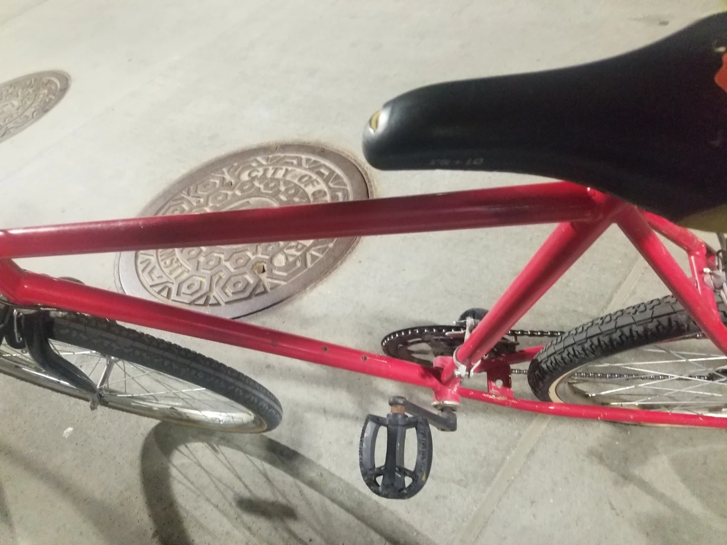 Red Shimano Mountain Bike obo - photo 2