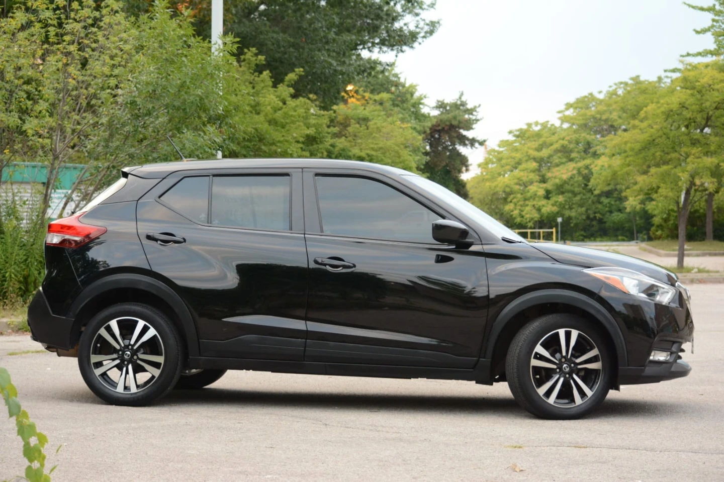 2019 Nissan Kicks SV with Low mileage - photo 5