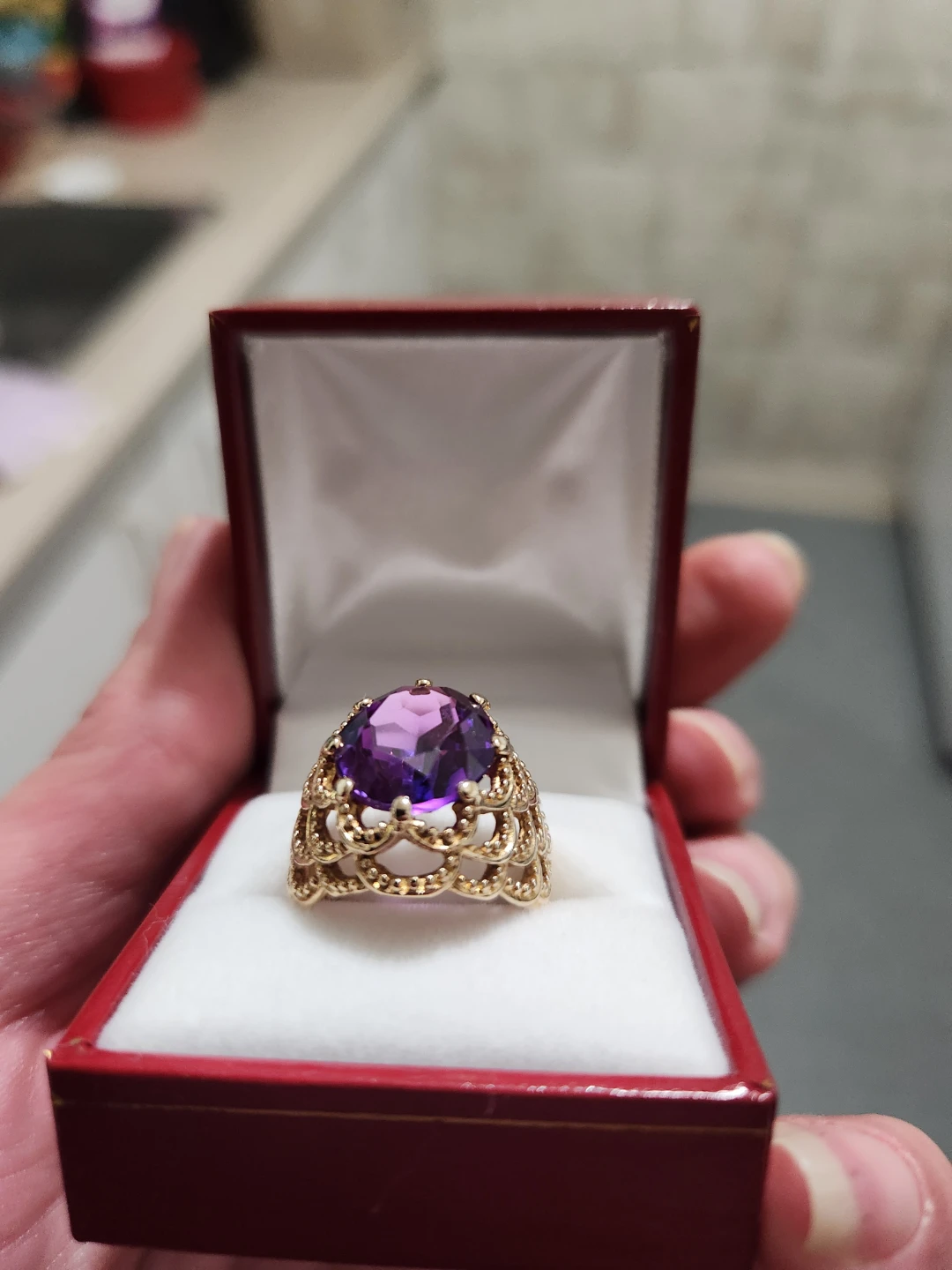 VINTAGE 10KT GOLD AMETHYST RING