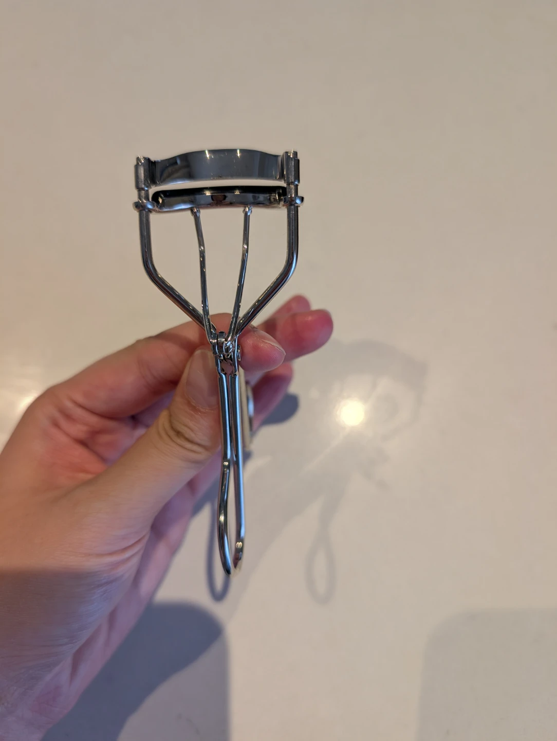 Metal Eyelash Curler - photo 2