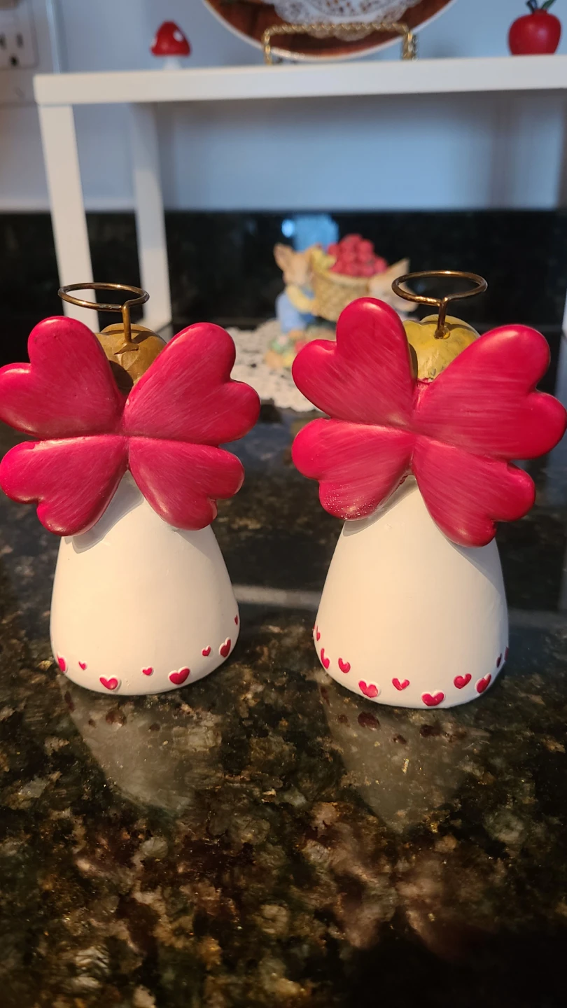 Set of 2 Angel Figurines (both $5) - photo 2
