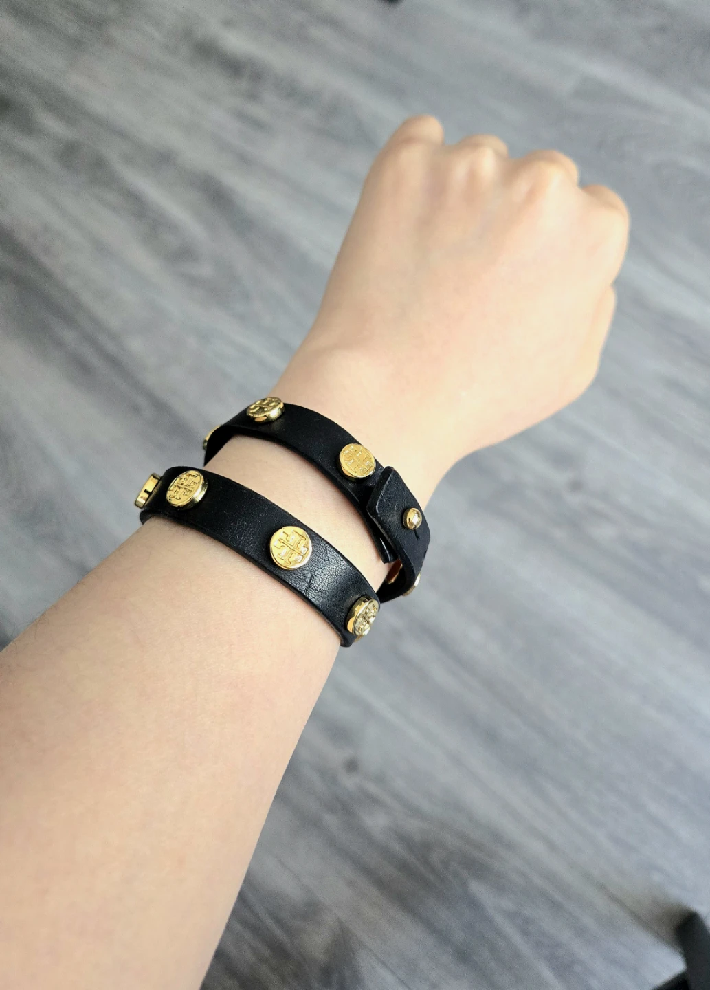 Tory Burch black leather wrap bracelet - photo 4