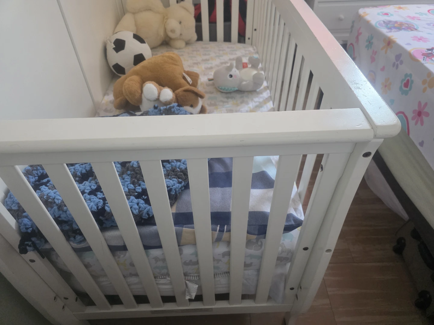 White solide Wooden Baby Crib 4-in-1 - photo 5