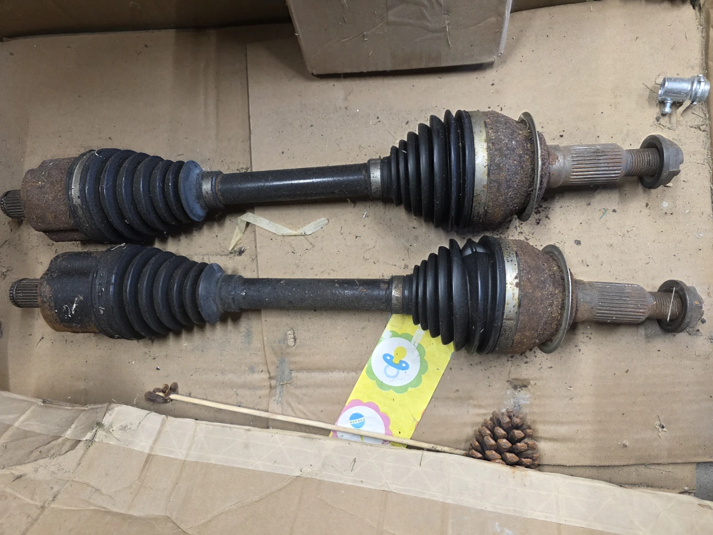 2020 GMC Sierra 1500 Front CV Axles – Pair – 30,000 km