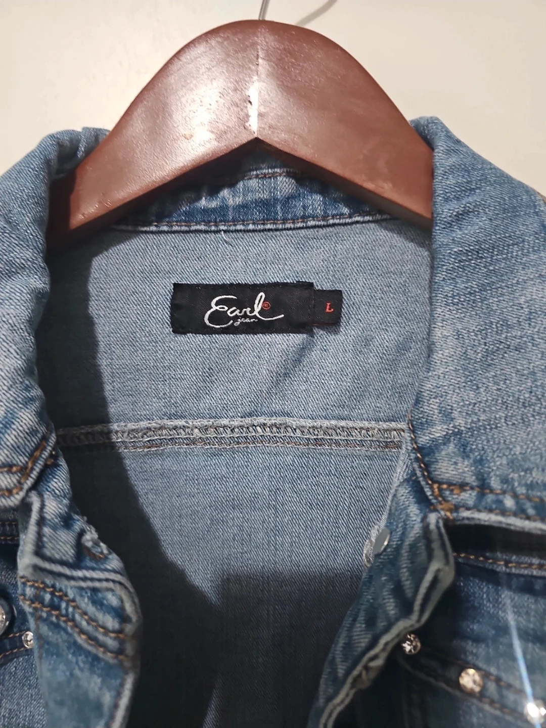 Earl Jean Denim Jacket Size Large