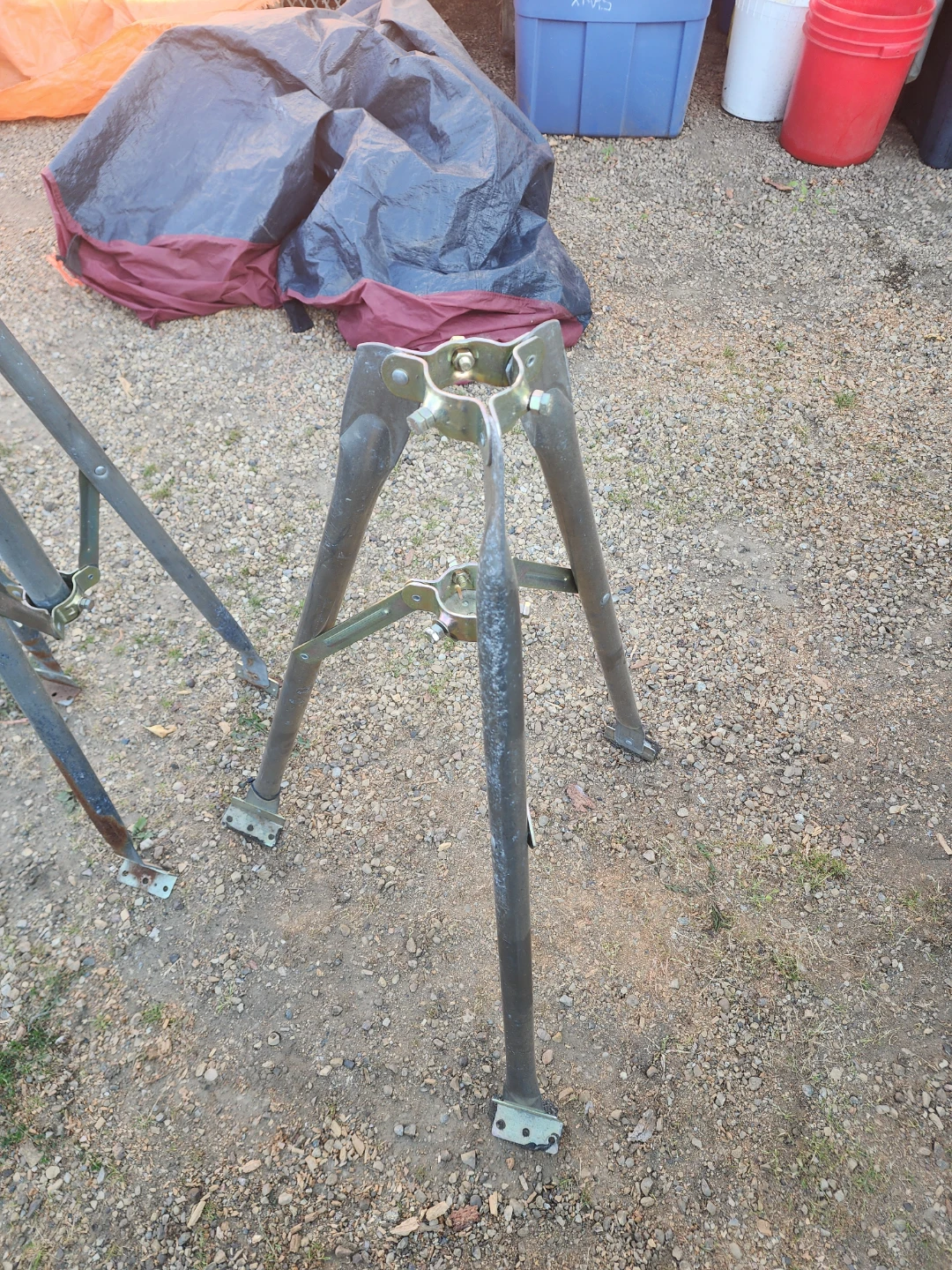 Heavy Duty Tri-pods - photo 4