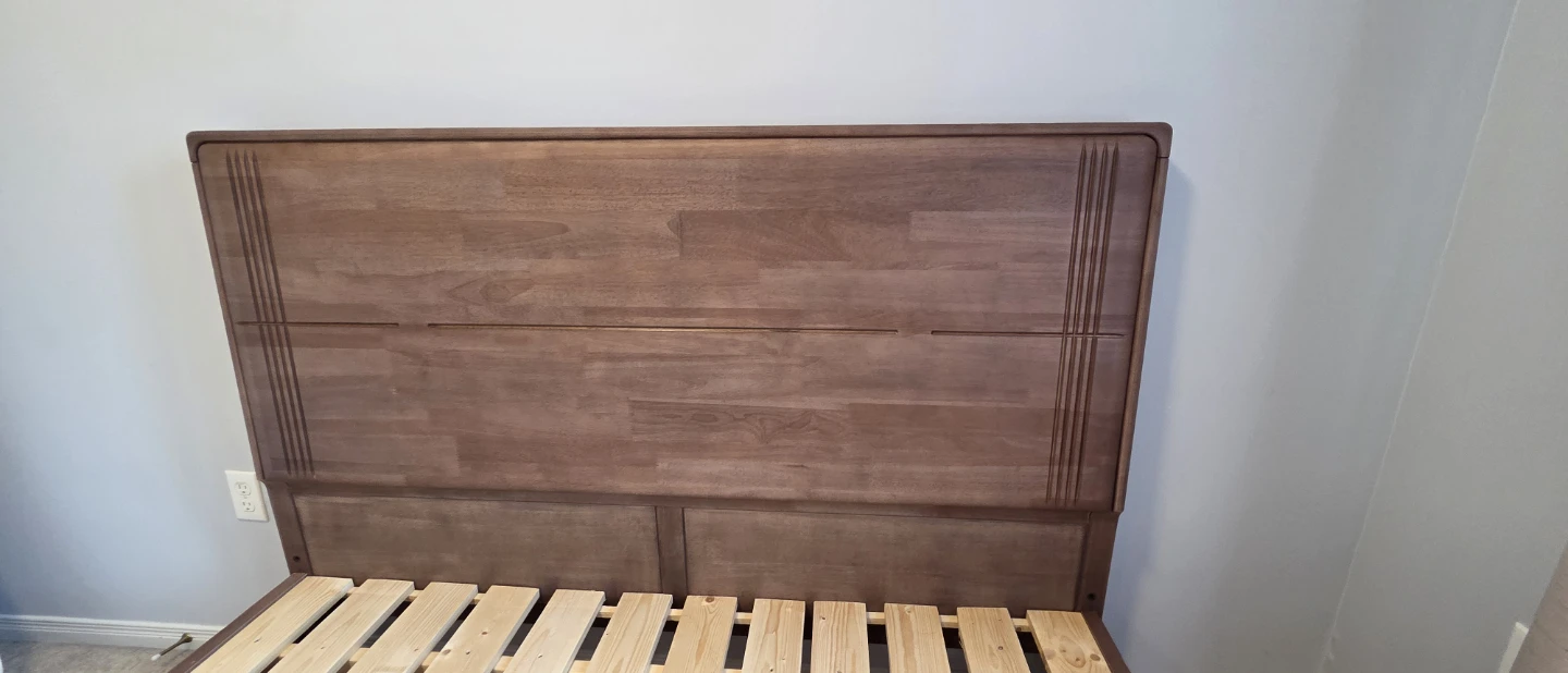 Queen Size Bedframe - Wood (Very Sturdy) - photo 4