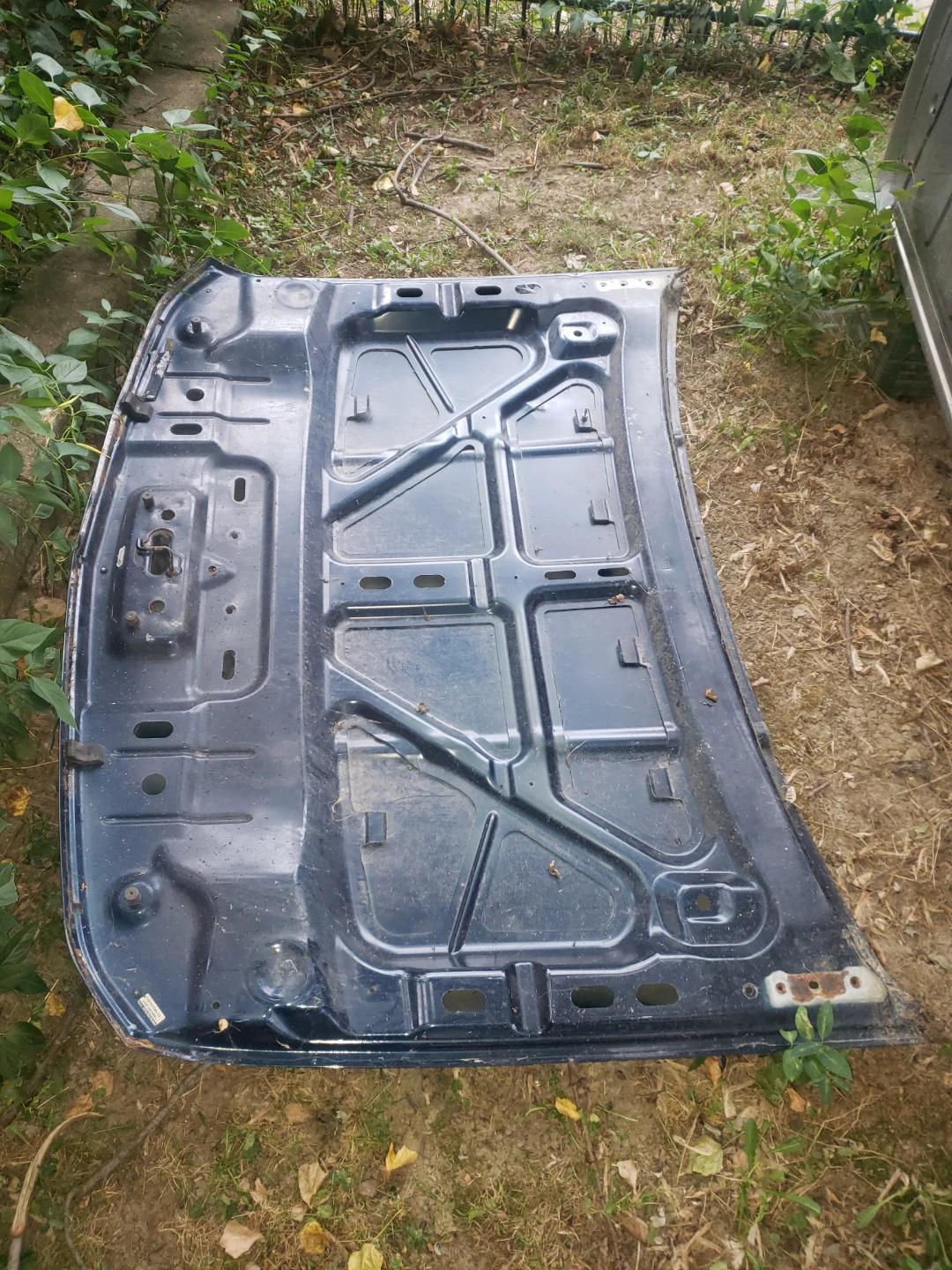 2013 Chevy Silverado hood - photo 2