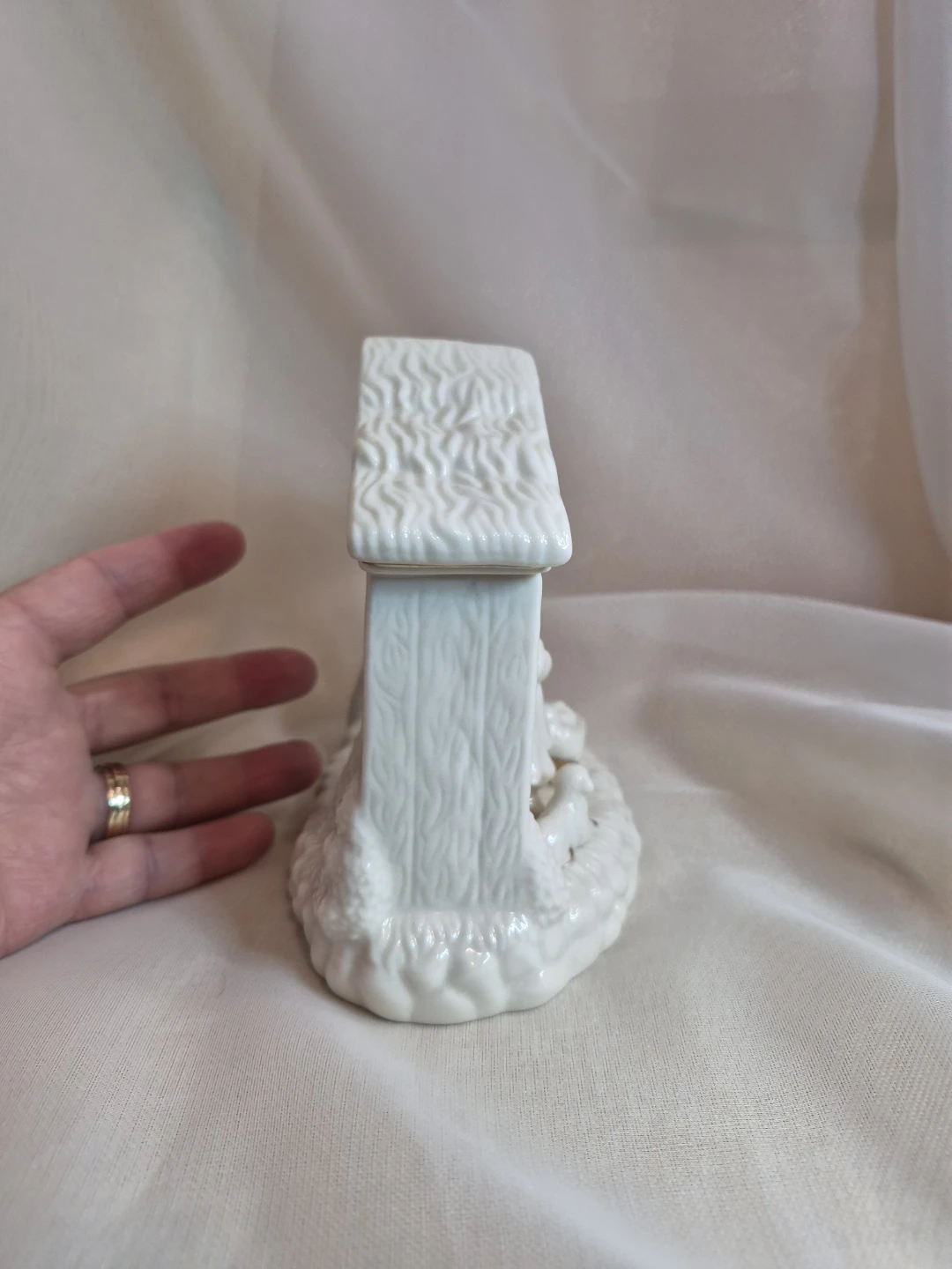 Beautiful Porcelain Mikasa Holiday Christmas Nativity - photo 4