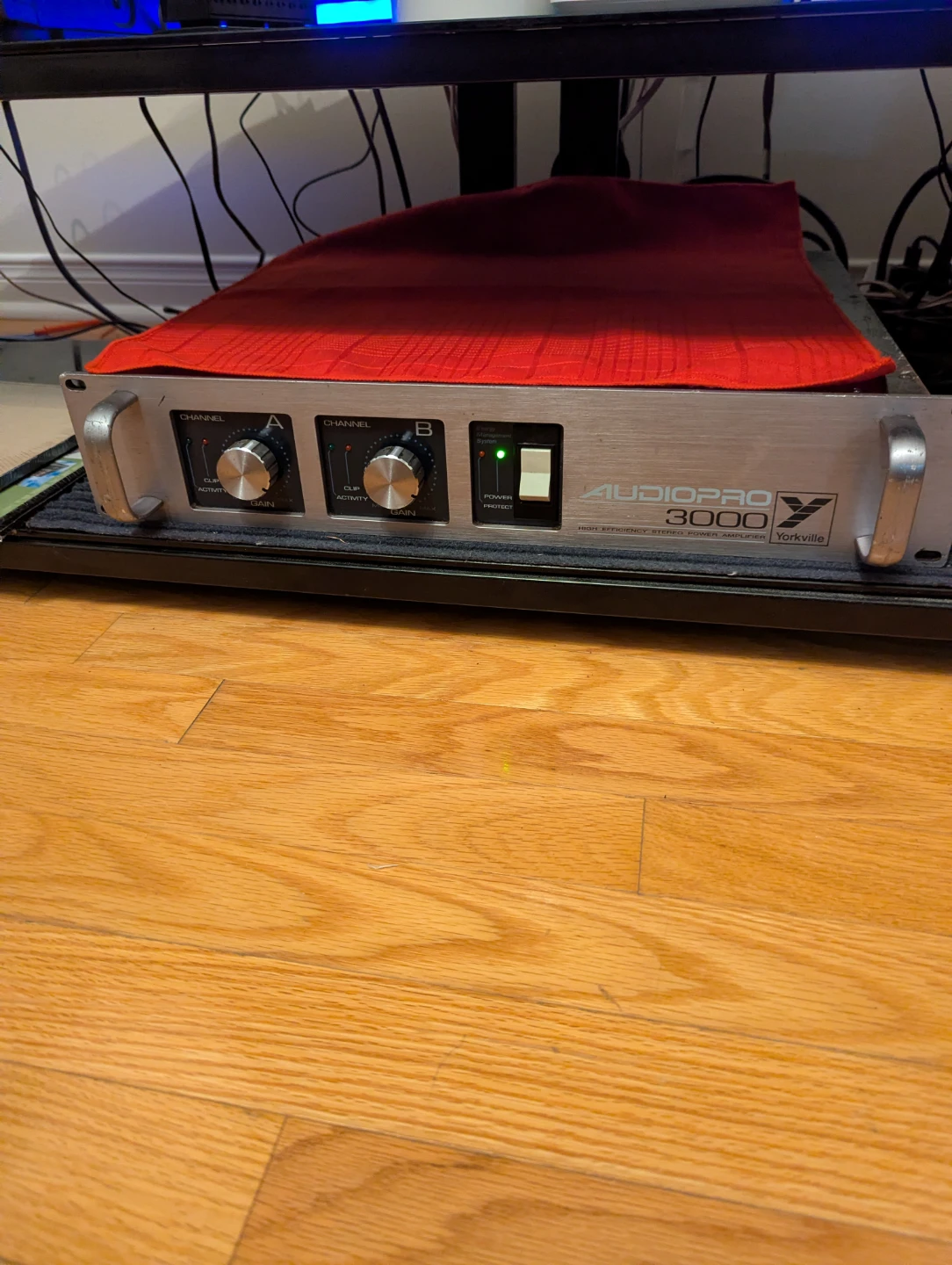 YORKVILLE AUDIO PRO 3000
