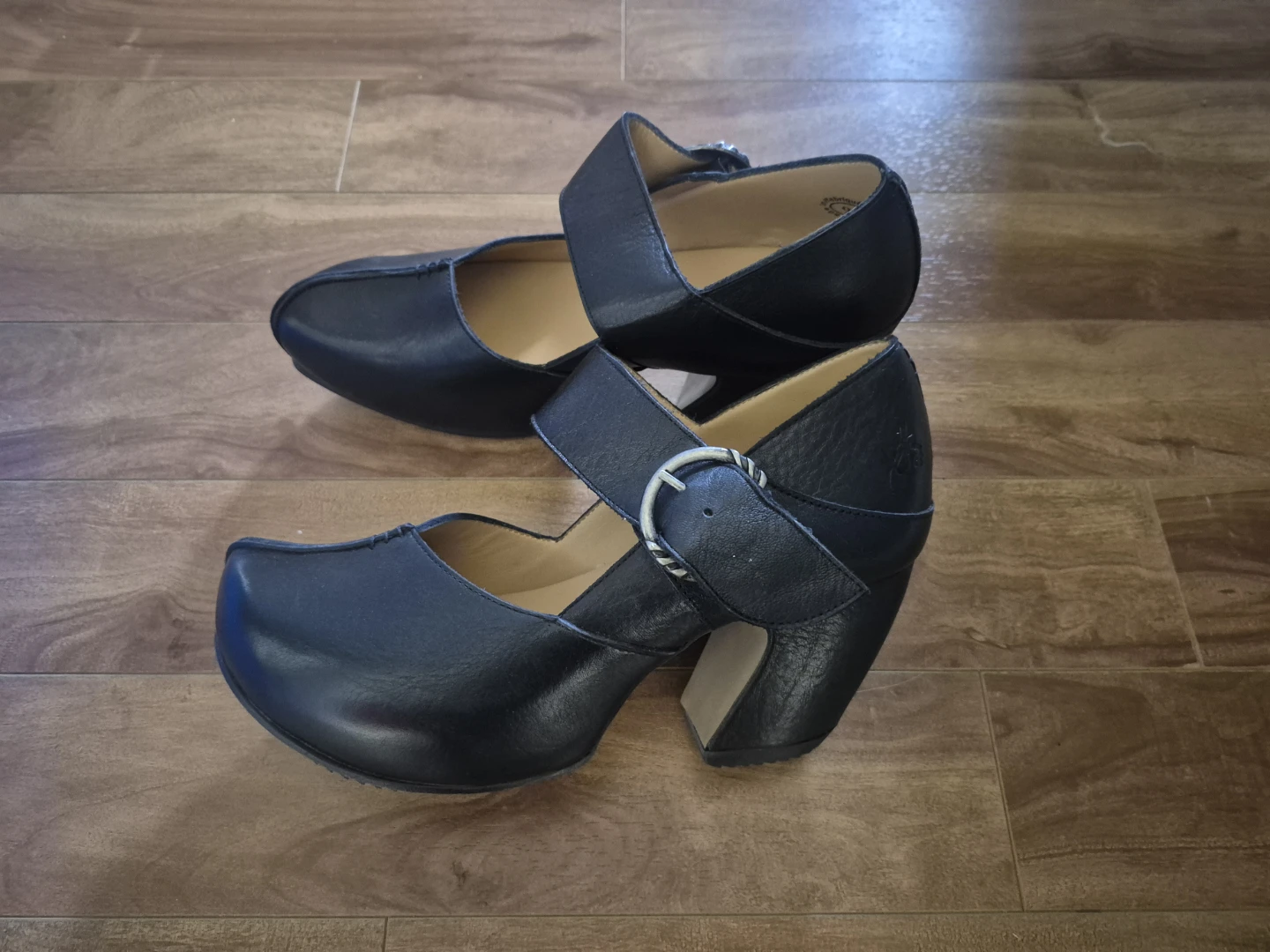 NlB John Fluevog Black Prepares size 9.5