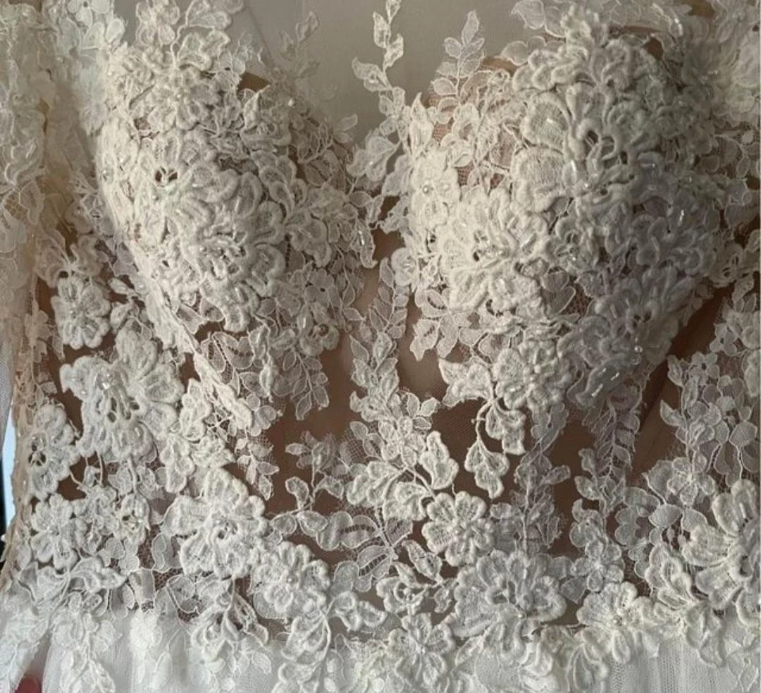 Wedding Dress - photo 5
