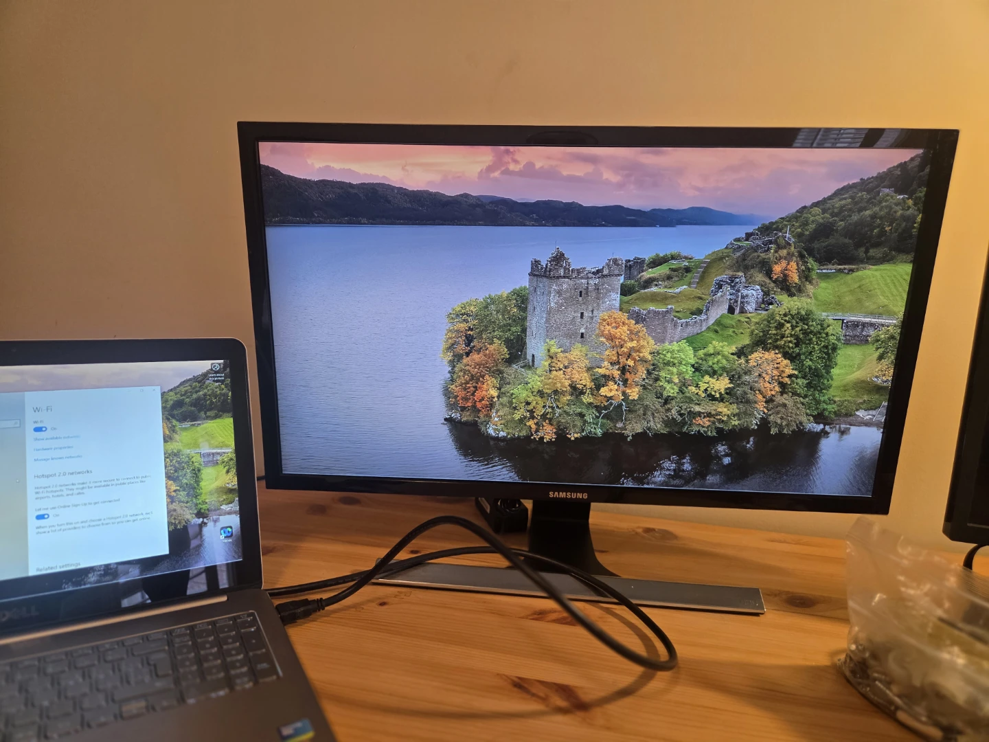 Samsung U28E590D 28-inch 4K UHD Monitor - photo 3