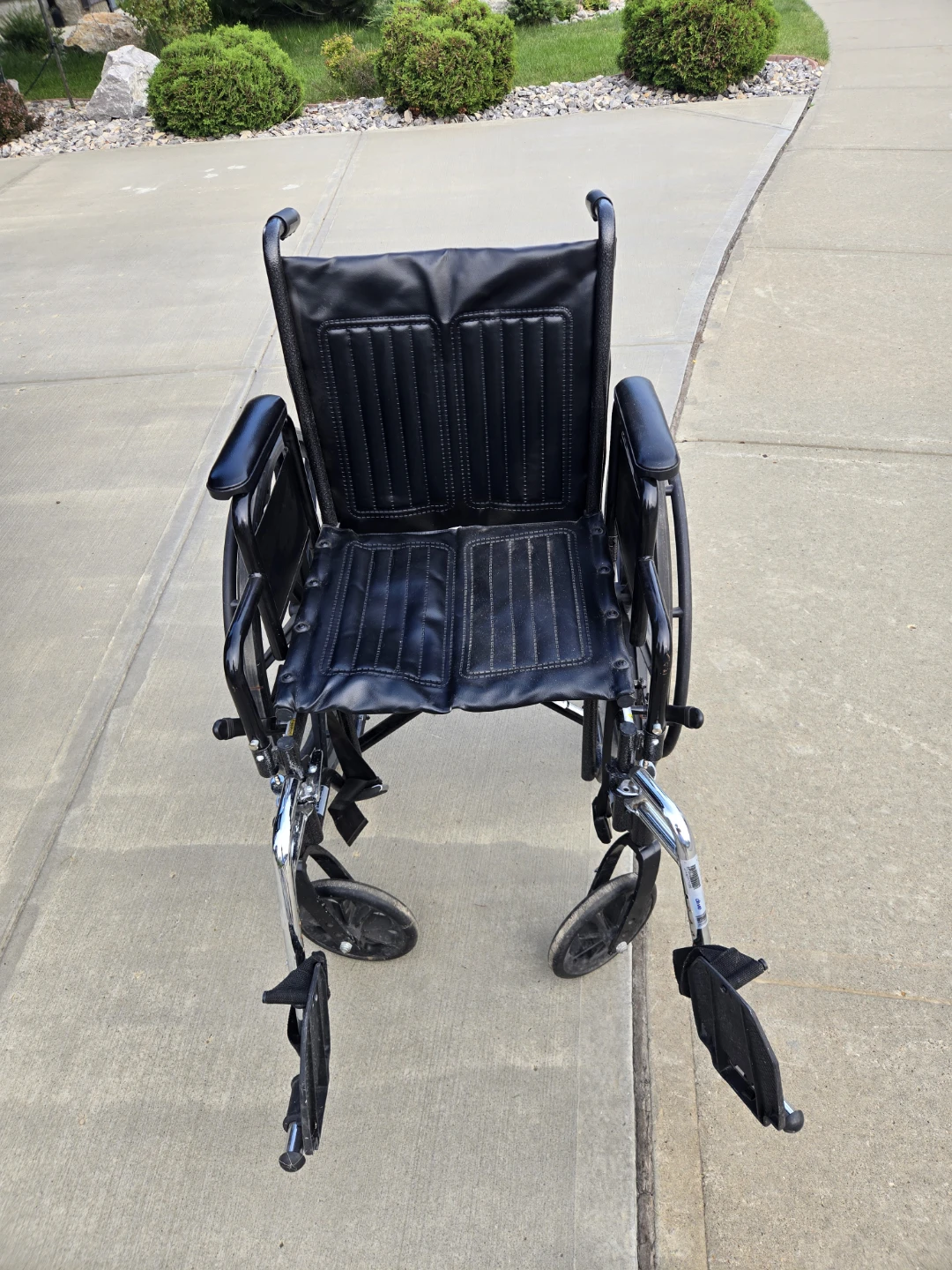 Drive Medical Silver Sport 2 Wheelchair - photo 3