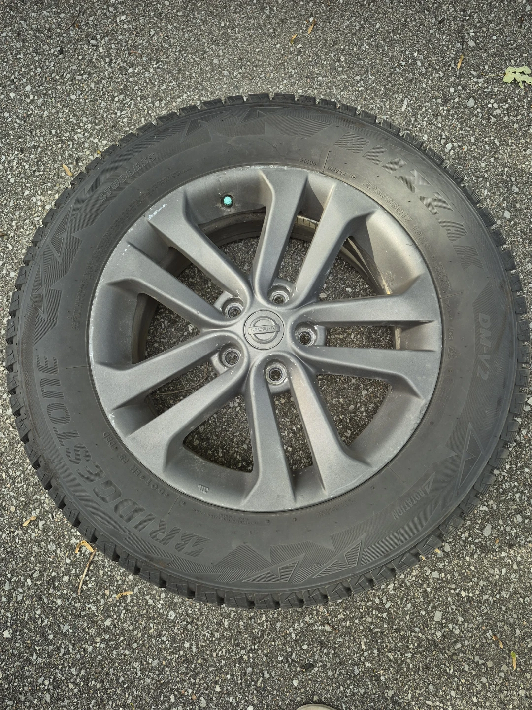 Bridgestone Blizzak Winter Tires on OEM  Nissan Rims - photo 5