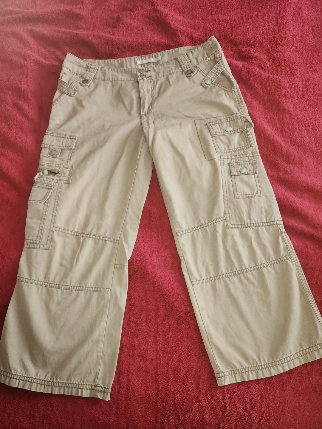 Sancred Khaki Cargo Capris