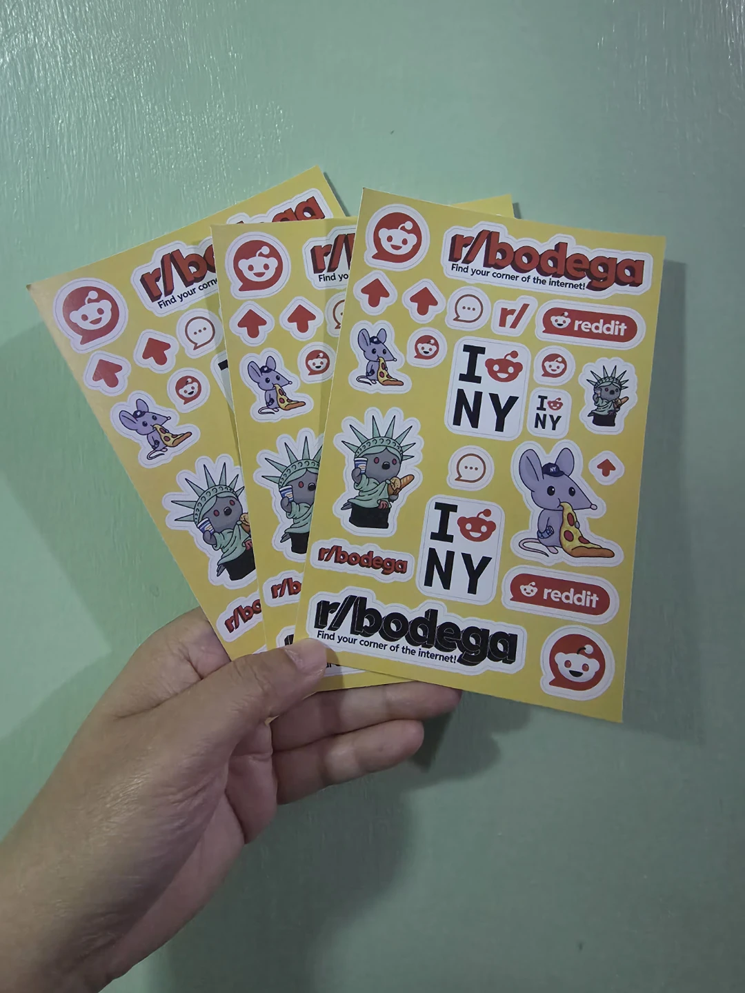 r/bodega Reddit Sticker Sheet 3ct 🏈