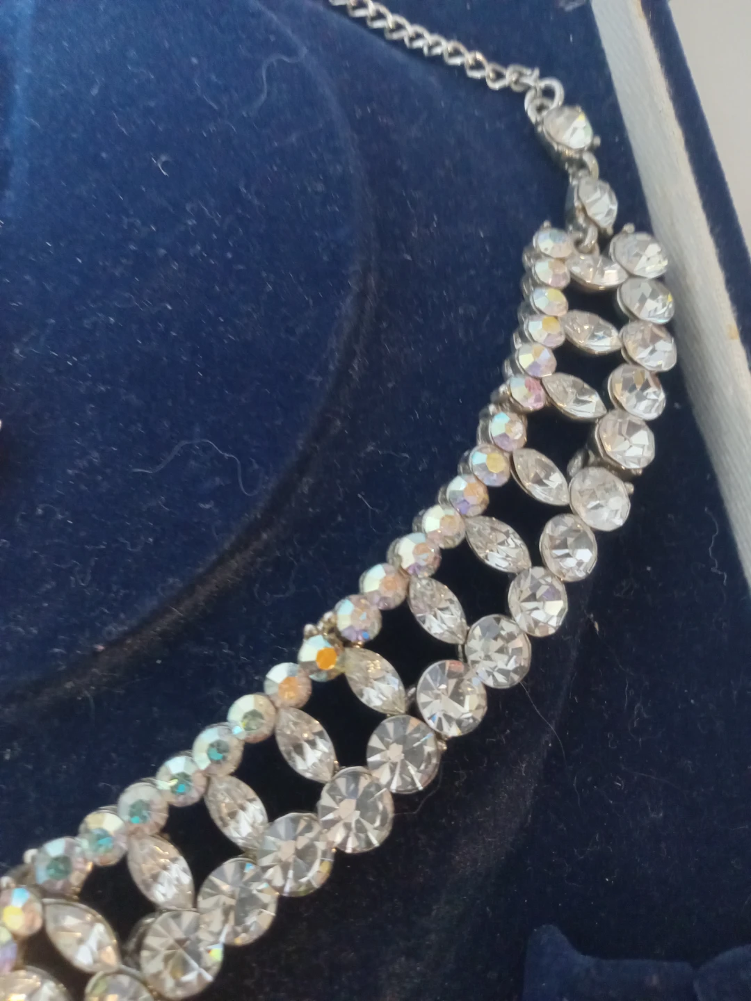 Crystal Flower Necklace and Earring Set - photo 5