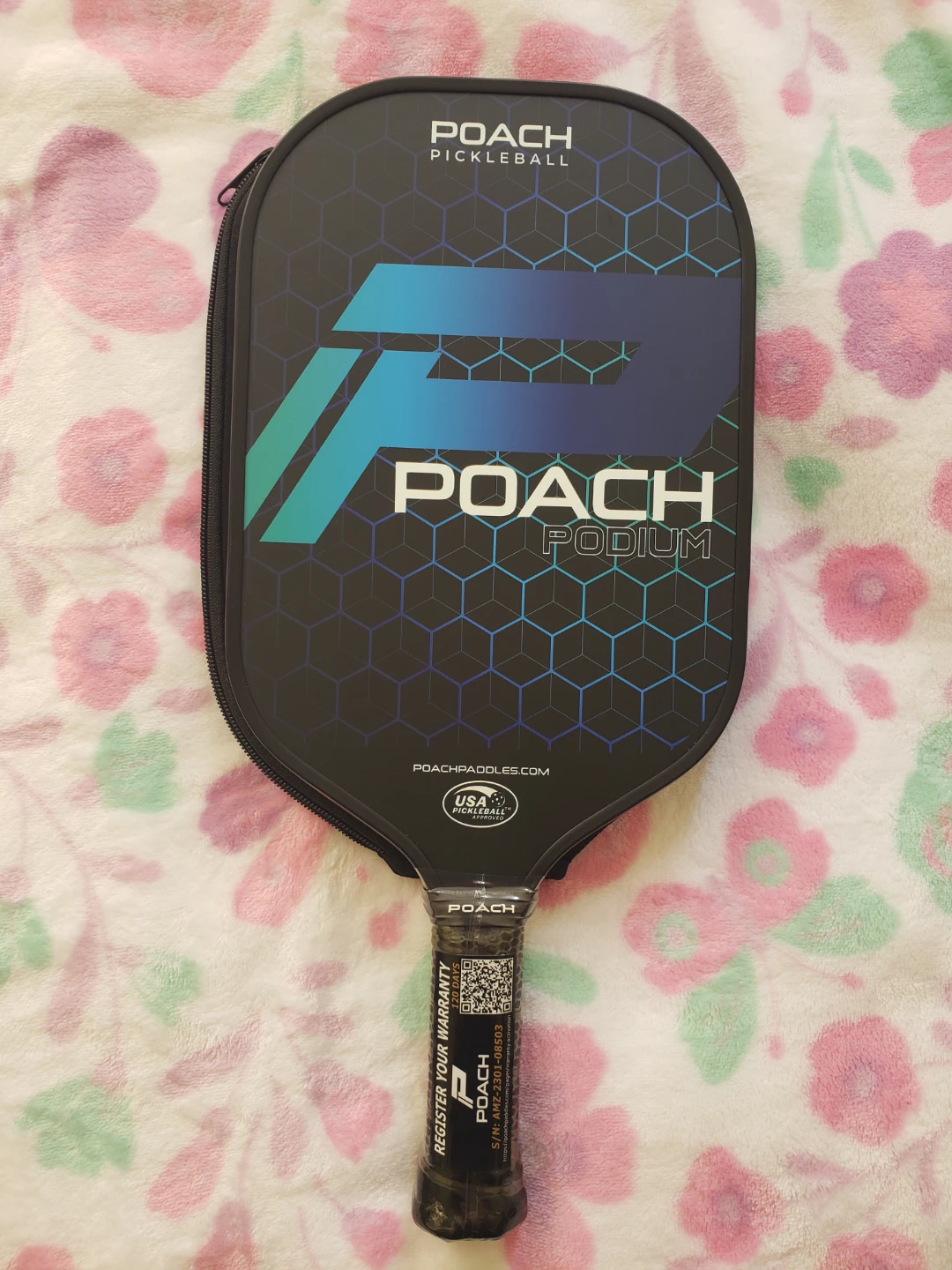 Poach Podium Pickleball Paddle