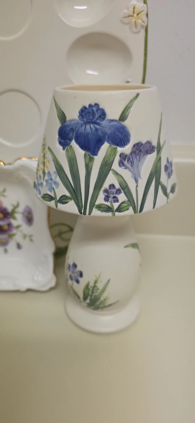 Floral Teapot, Tray, Egg Plate, Lamp Shade & Coasters - photo 5