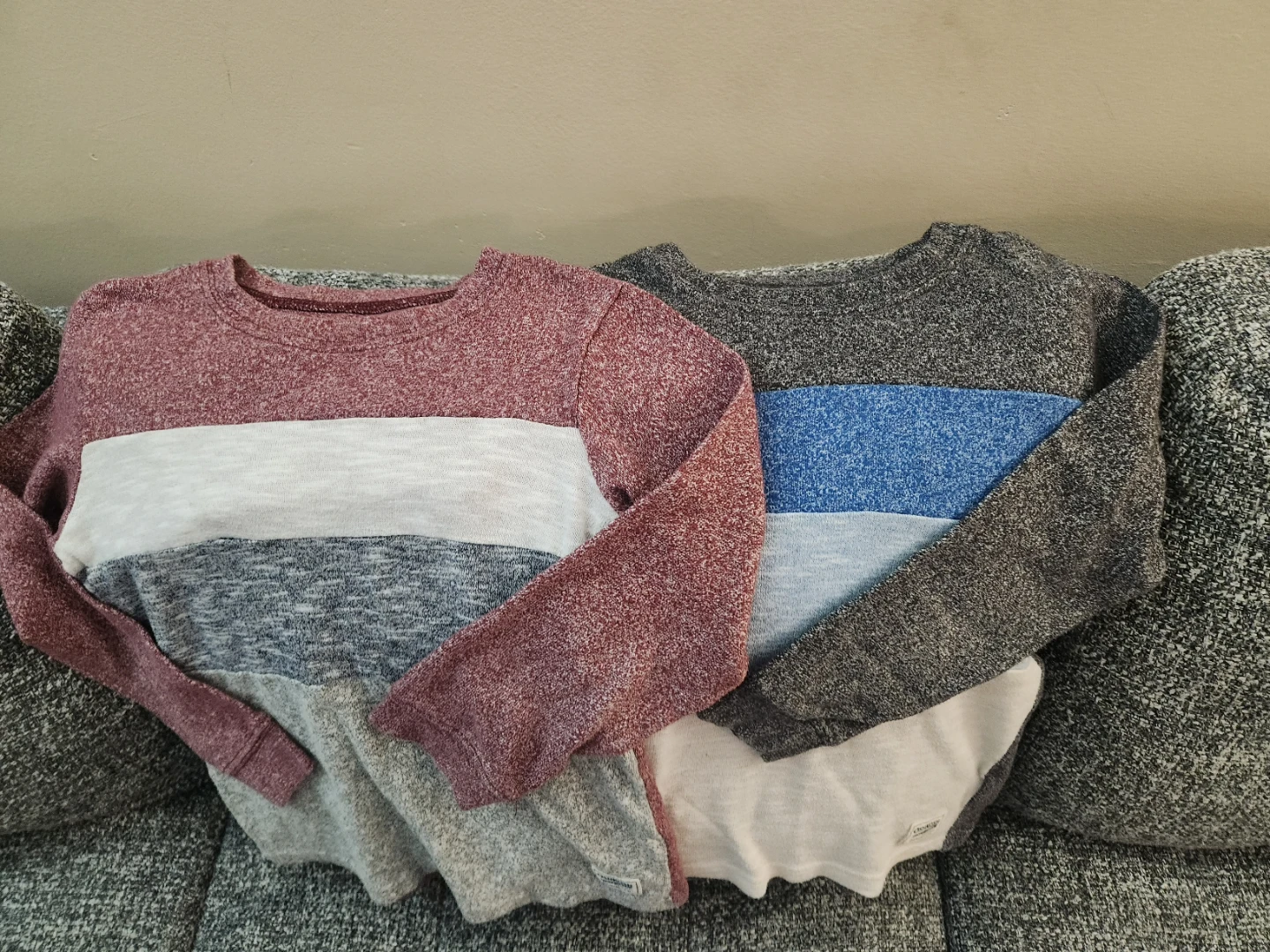 Lot of 2 OshKosh B'gosh Boys knit Long Sleeve Shirts - Size 7 - photo 2