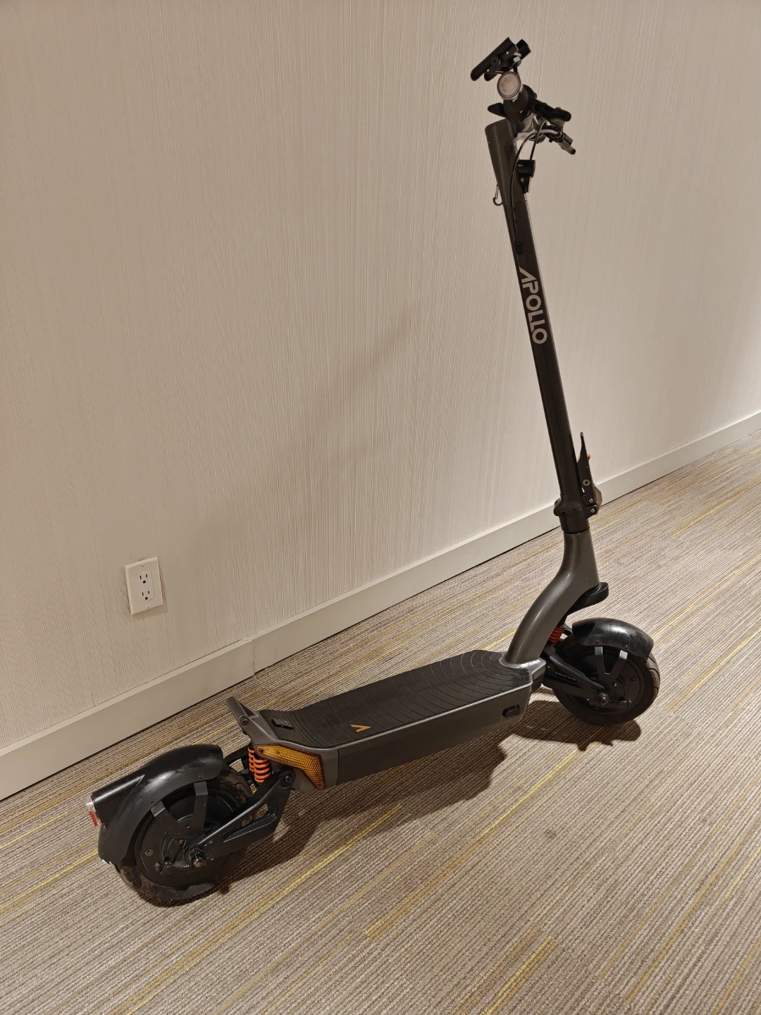 Apollo City Pro (dual motor) Electric Scooter