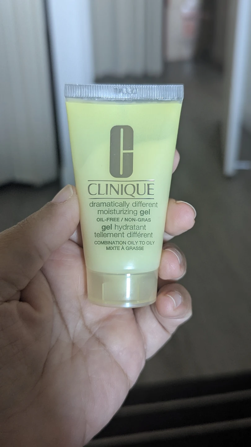 Clinique Dramatically Different Moisturizing Gel 30ml