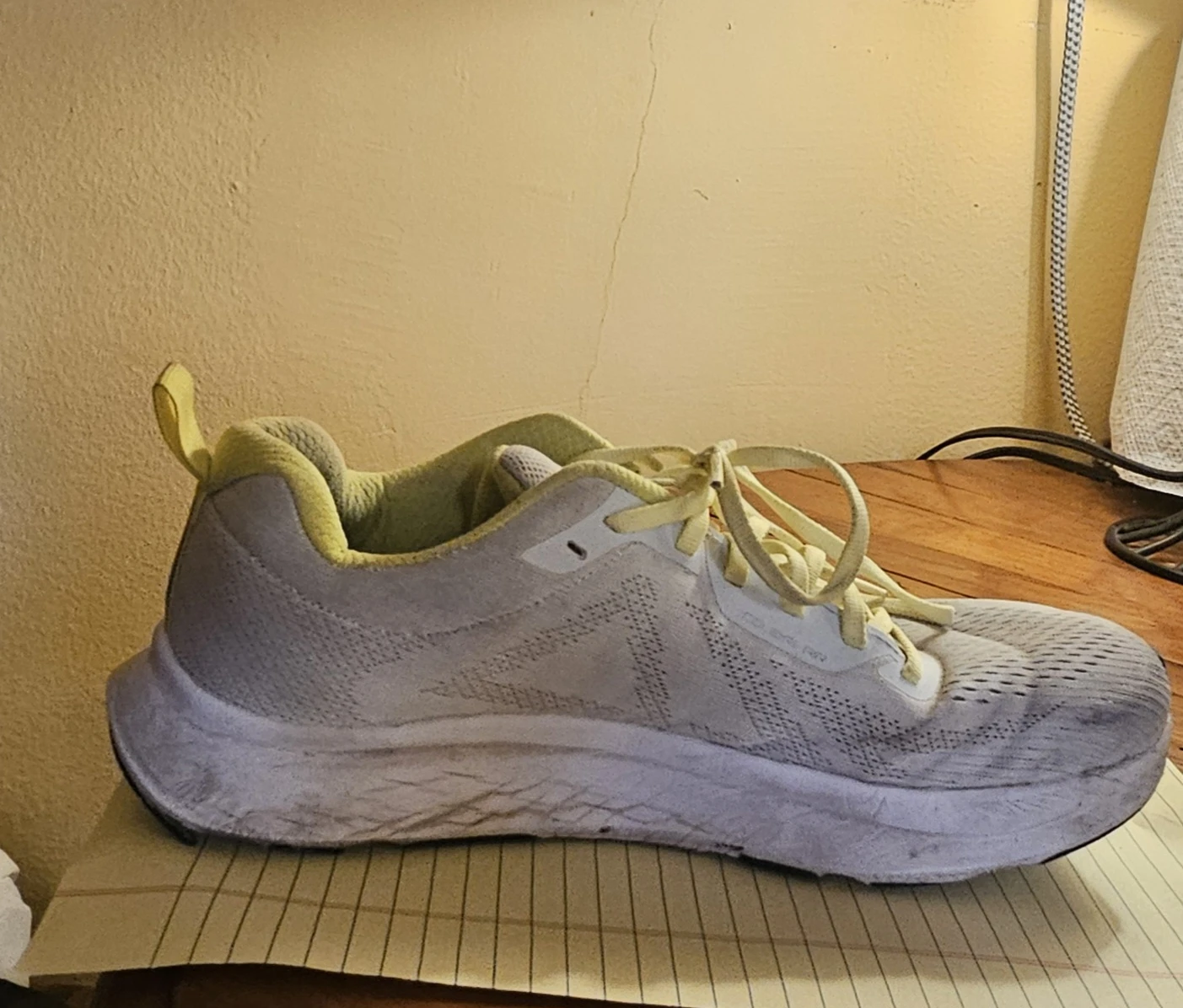 Avocco Unisex Athletic Sneakers (265mm / Size 9.5) - photo 2