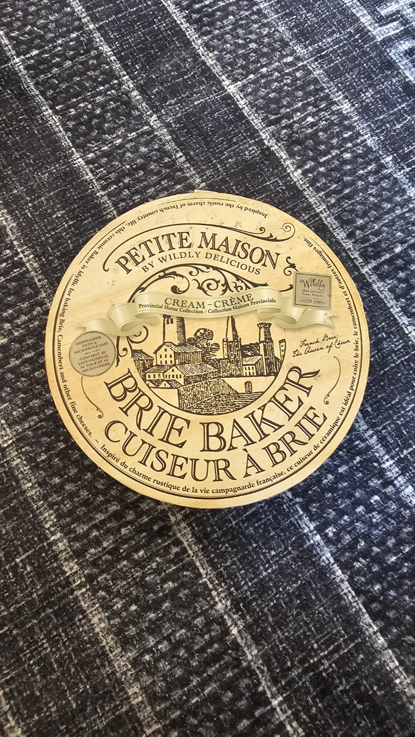 Petite Maison Brie Baker Dish