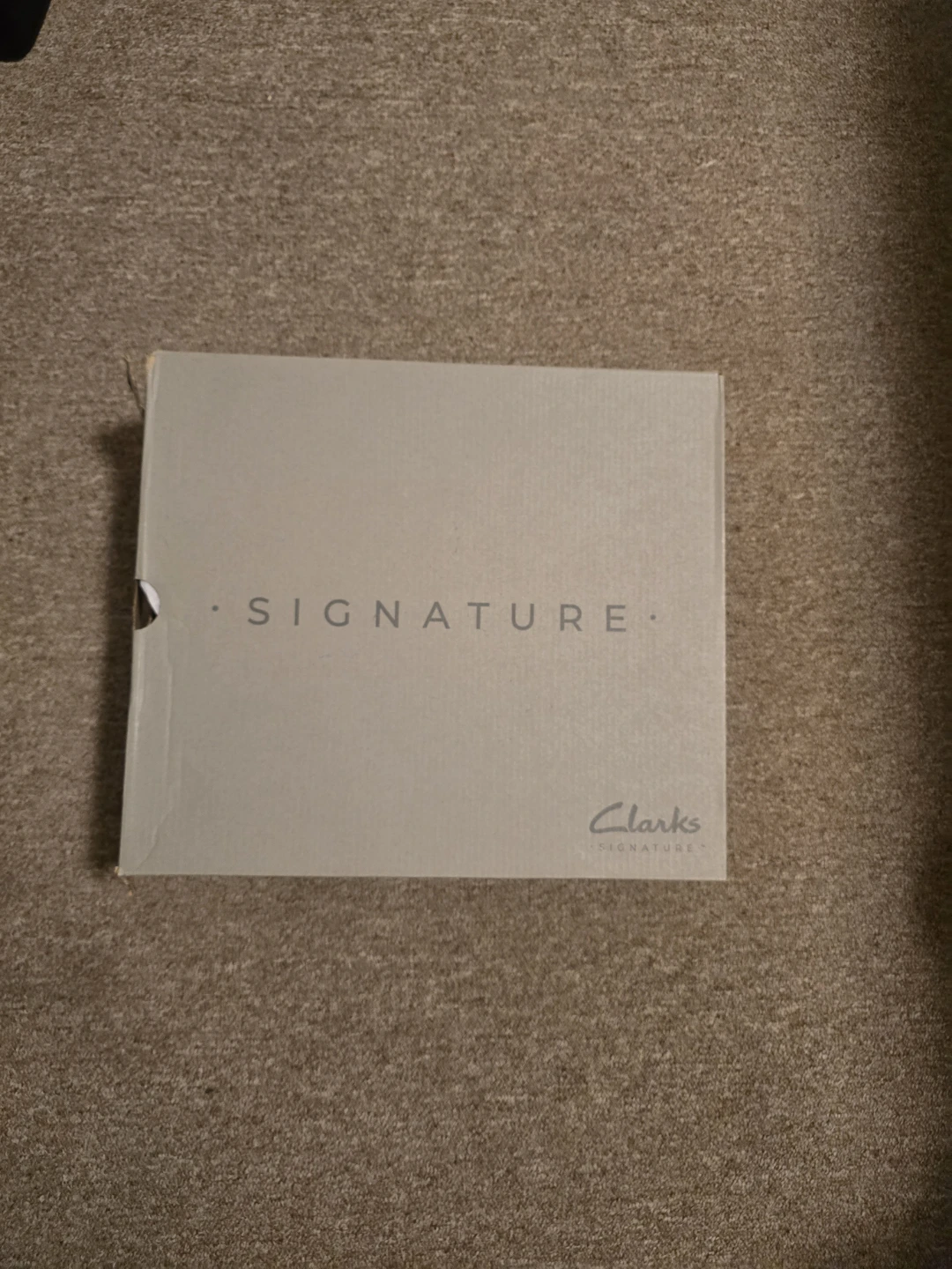 Clarks Signature Black Chelsea Boots - Never worn - photo 2