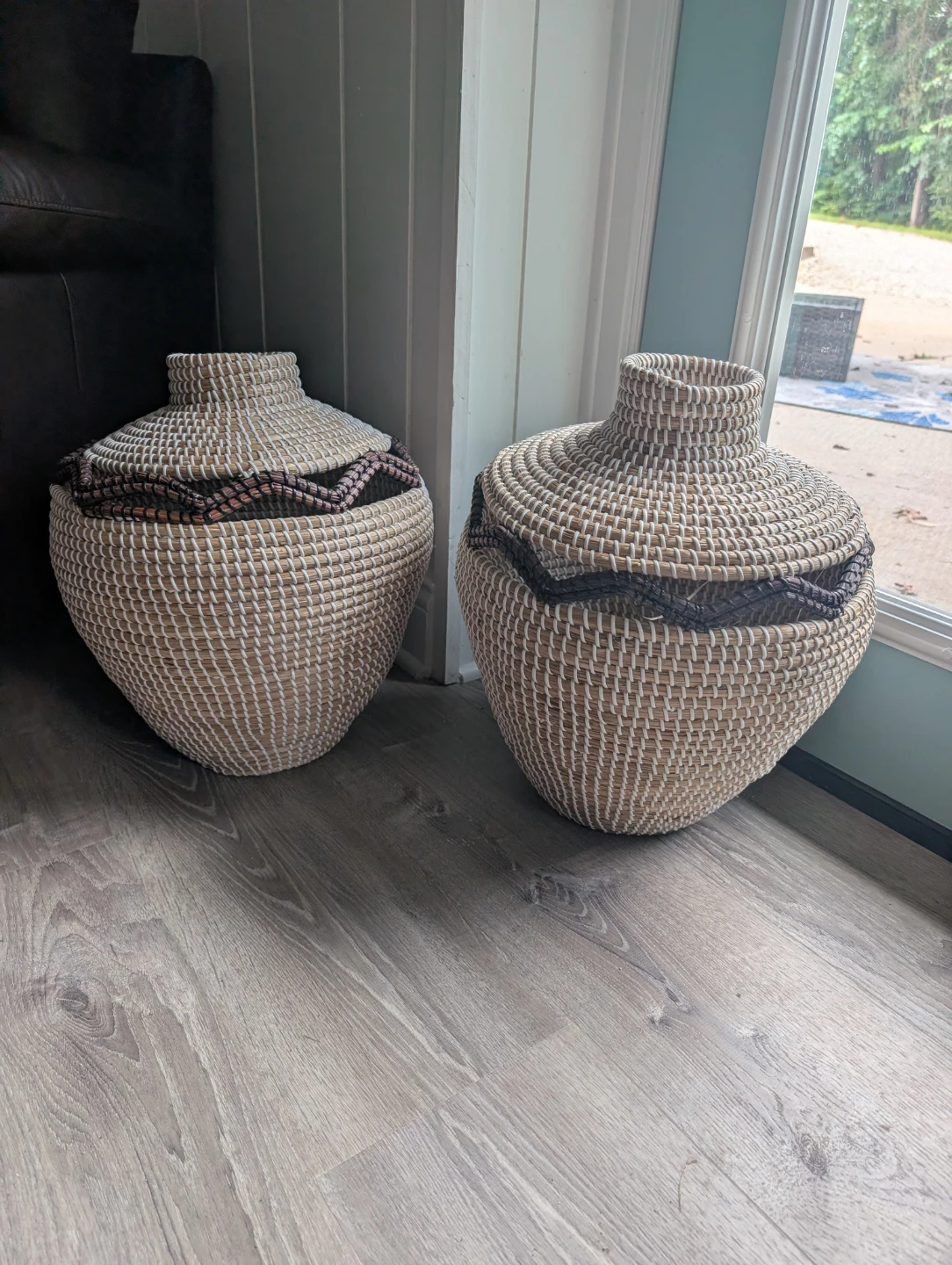 Wicker like vases