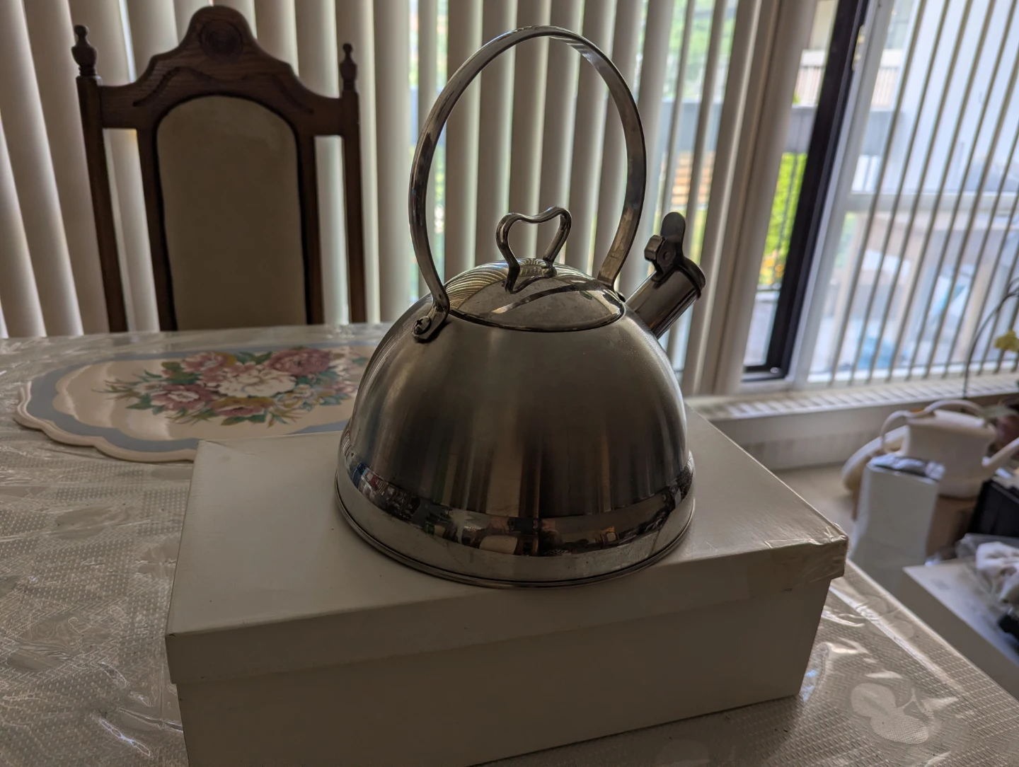 Betty Crocker 18/10 Stainless Steel Kettle